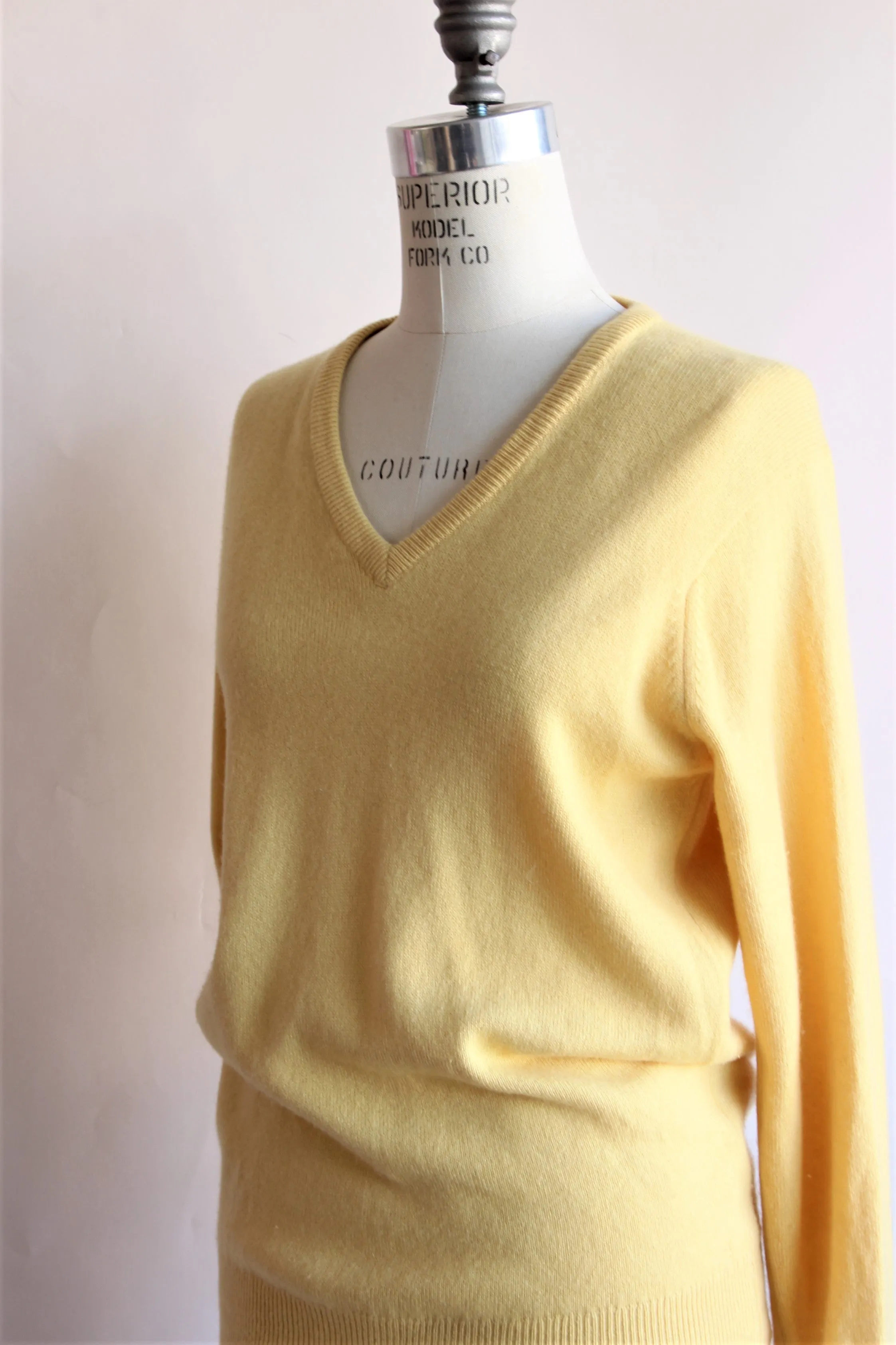 Vintage 1960s Yellow Cashmere Sweater by Ballantyne