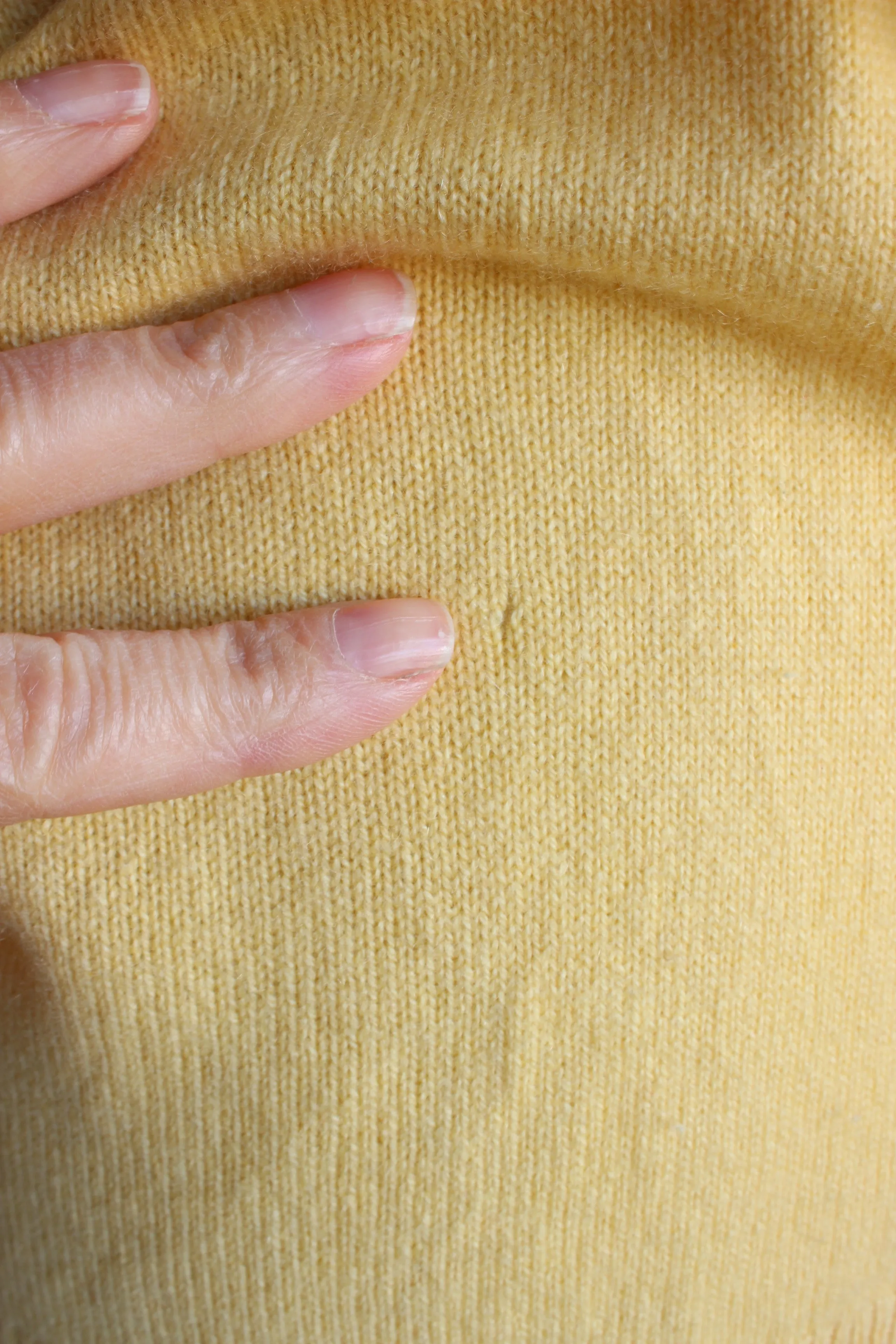 Vintage 1960s Yellow Cashmere Sweater by Ballantyne