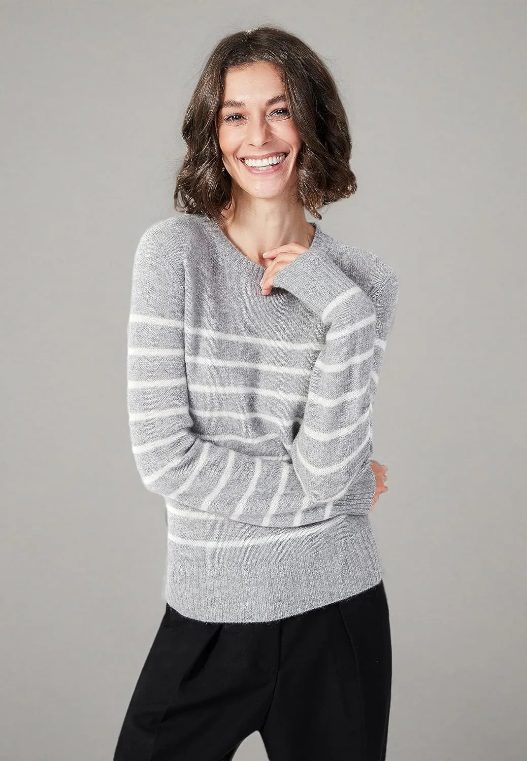 Women's 100% Pure Cashmere Long Sleeve Crew Neck Sweater - Soft, Warm, and Stylish Winter Knit Pullover